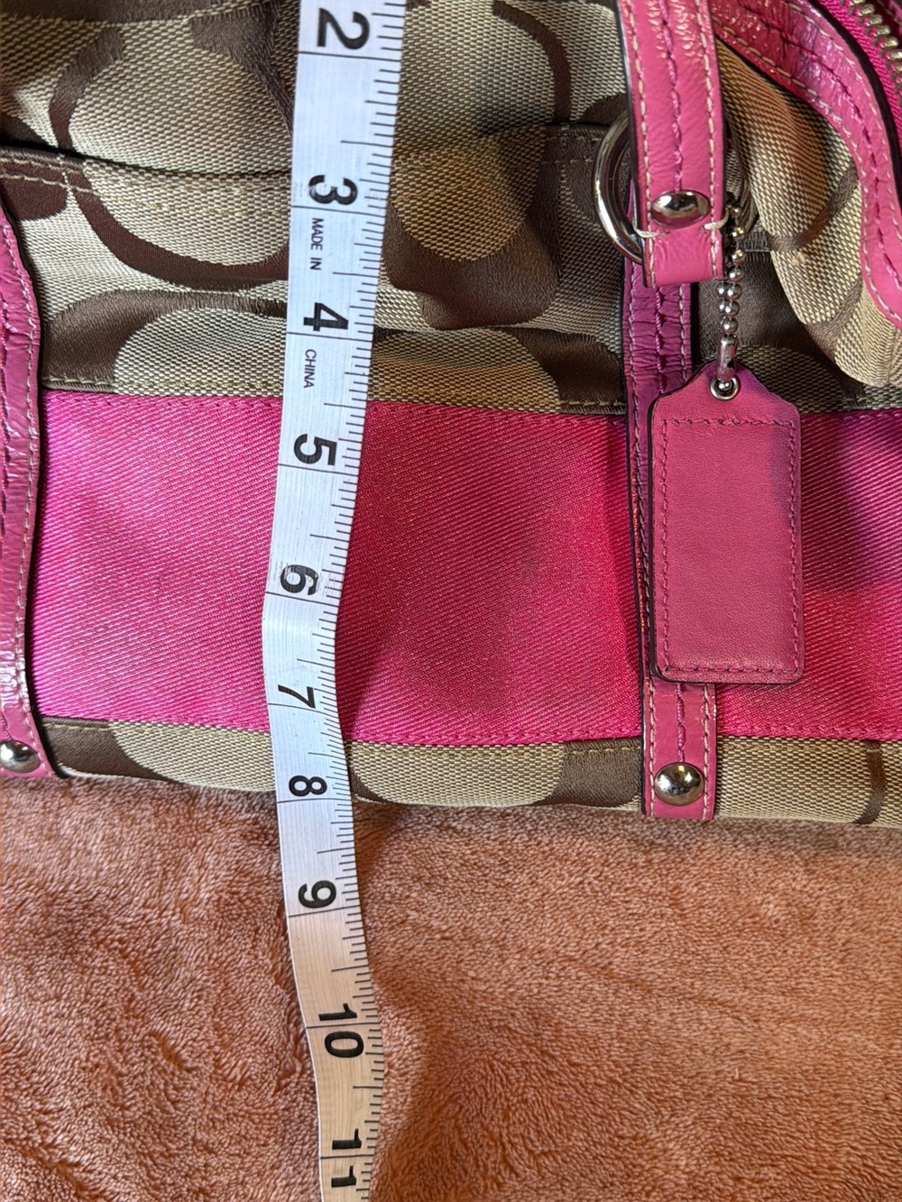 Coach Beige Signature Satchel with Pink Trim - Picture 5 of 6